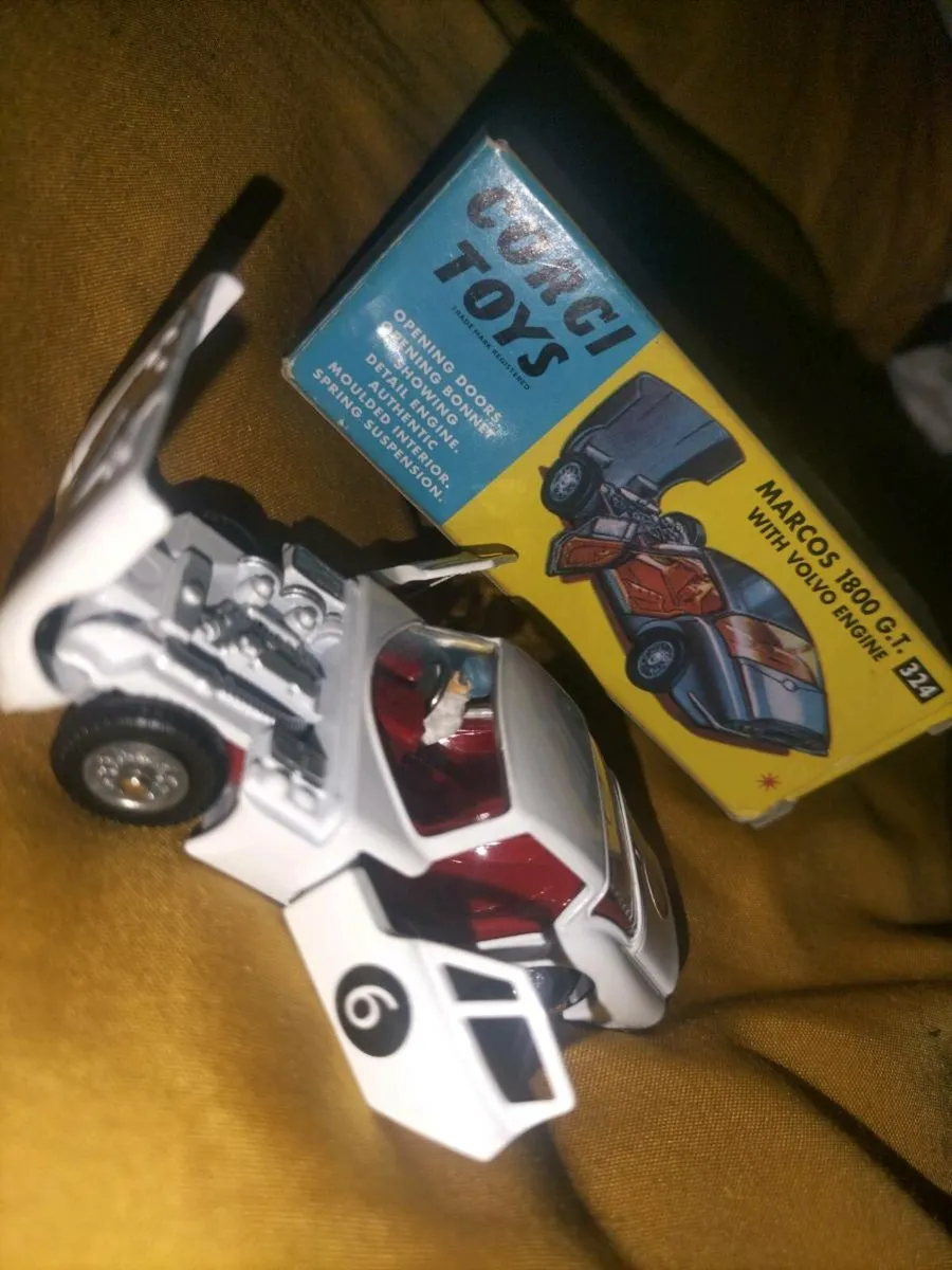CORGI TOYS .. MARCOS 1800 GT . DIE.CAST .. - Image 2