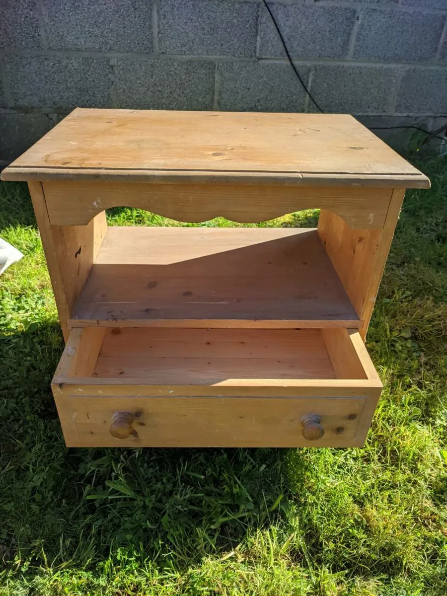 Wooden shelf unit with drawer - Image 1