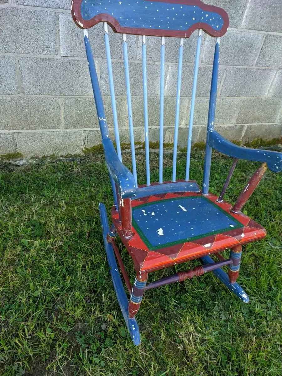 Vintage wooden rocking chair - Image 3