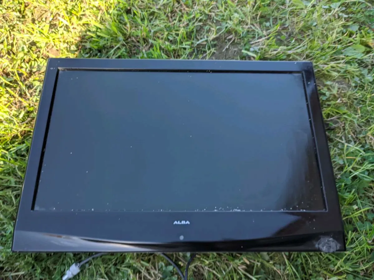 Selection of flat screen TVs - Image 1