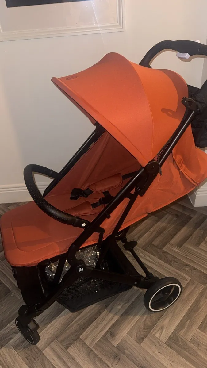 Stroller - Image 1