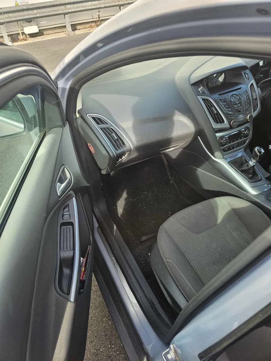 Ford Focus 2013 - Image 3