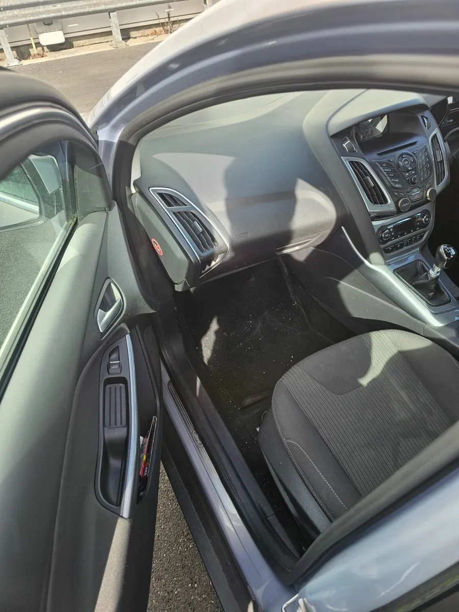 Ford Focus 2013 - Image 4
