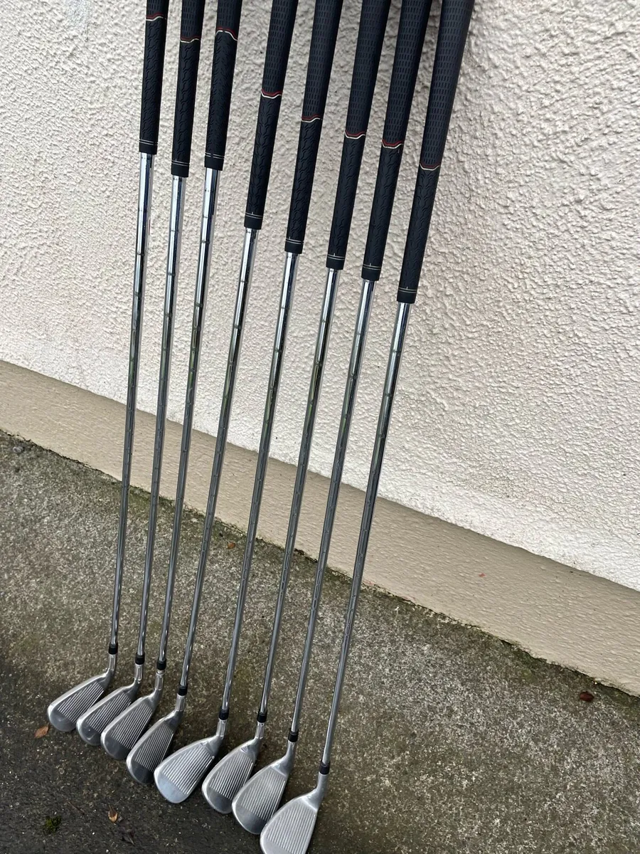 M6 Taylor made irons & golf bag for sale - Image 2