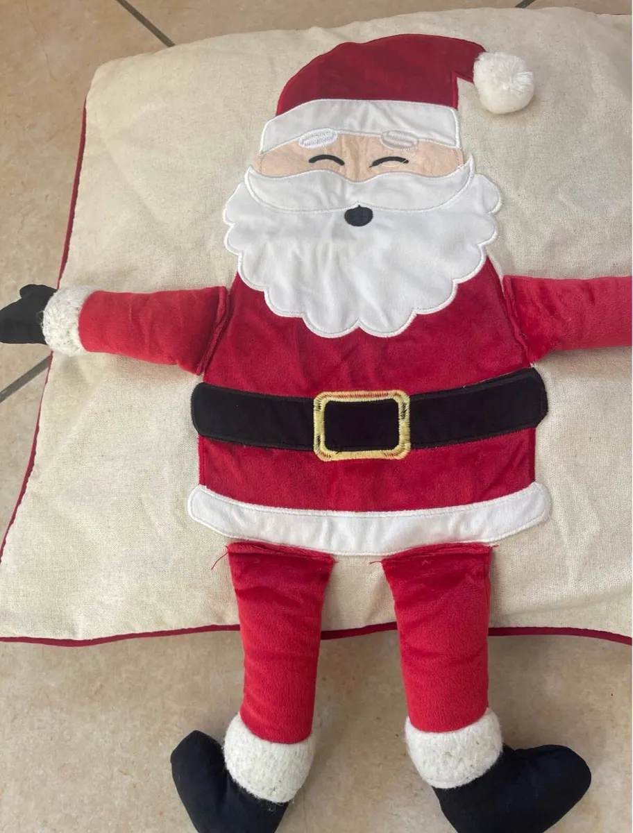 Christmas cases - Image 2