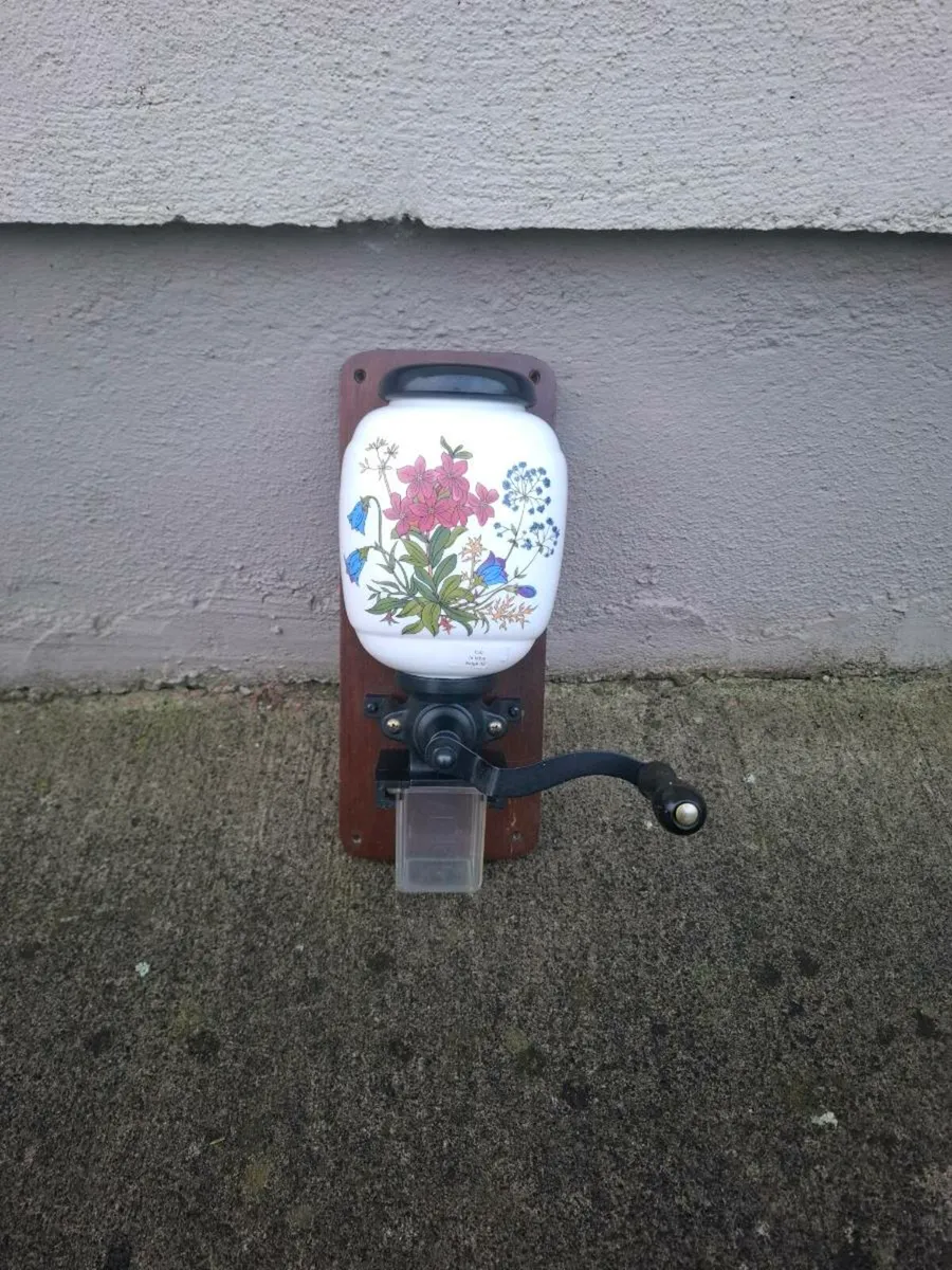 Wall coffee grinder postage possible