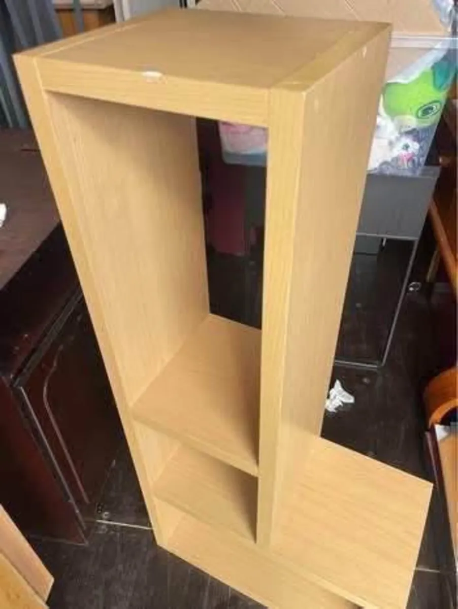 Shelves unit - Image 1