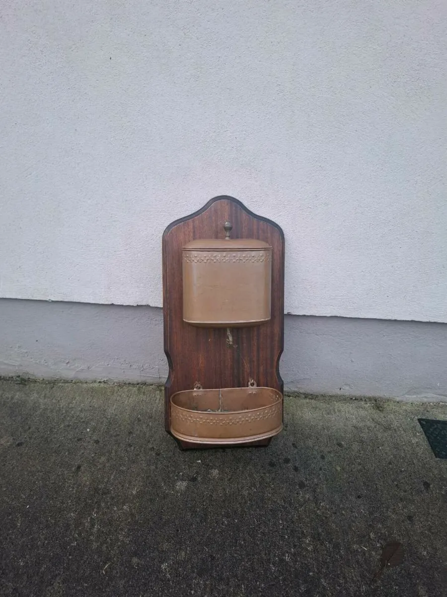 Tall decirative copper fountain - Image 1