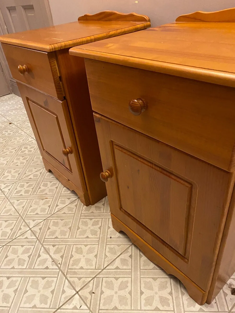 2 Pine bedside lockers - Image 1