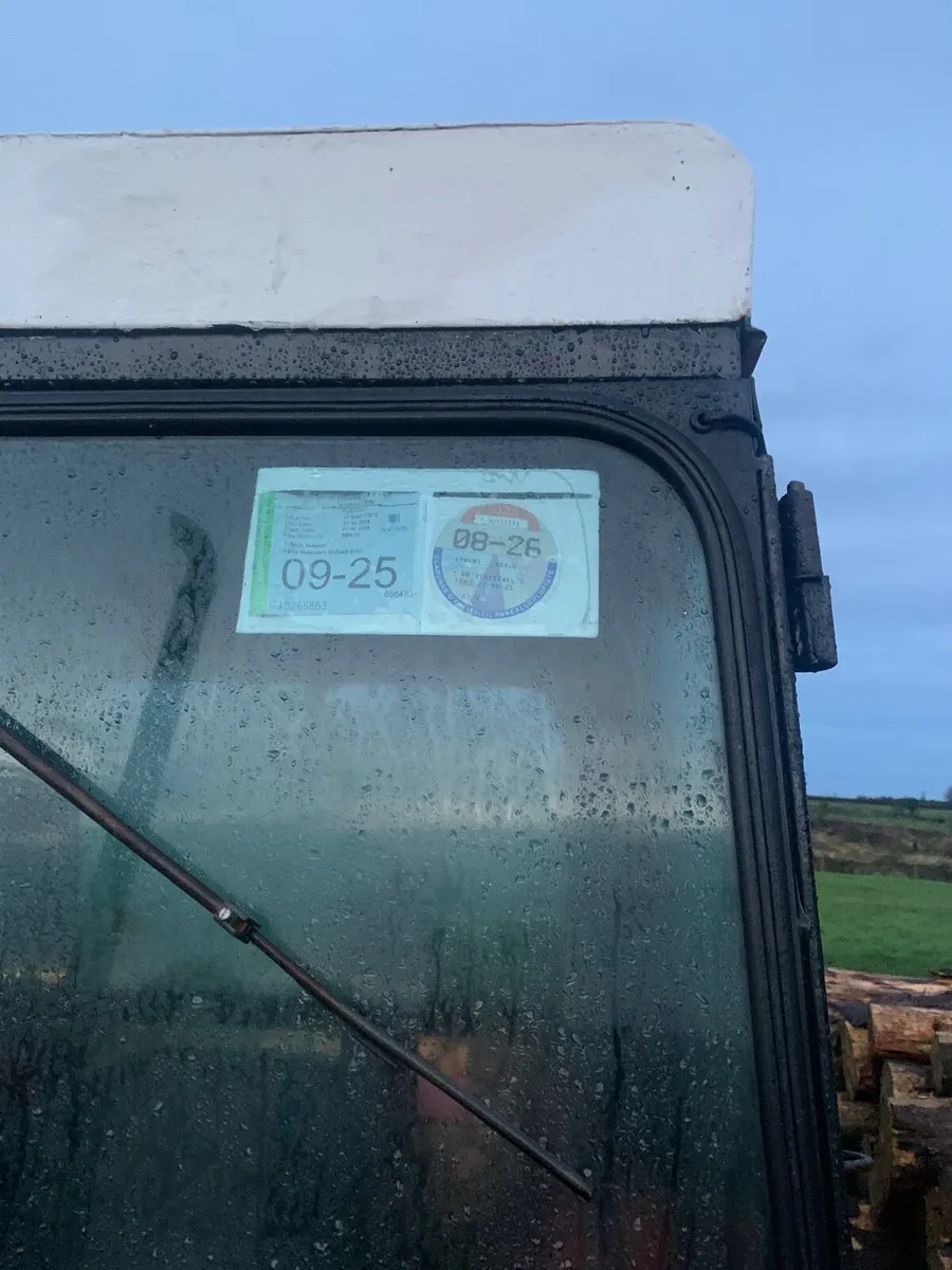 International 784 - Image 3