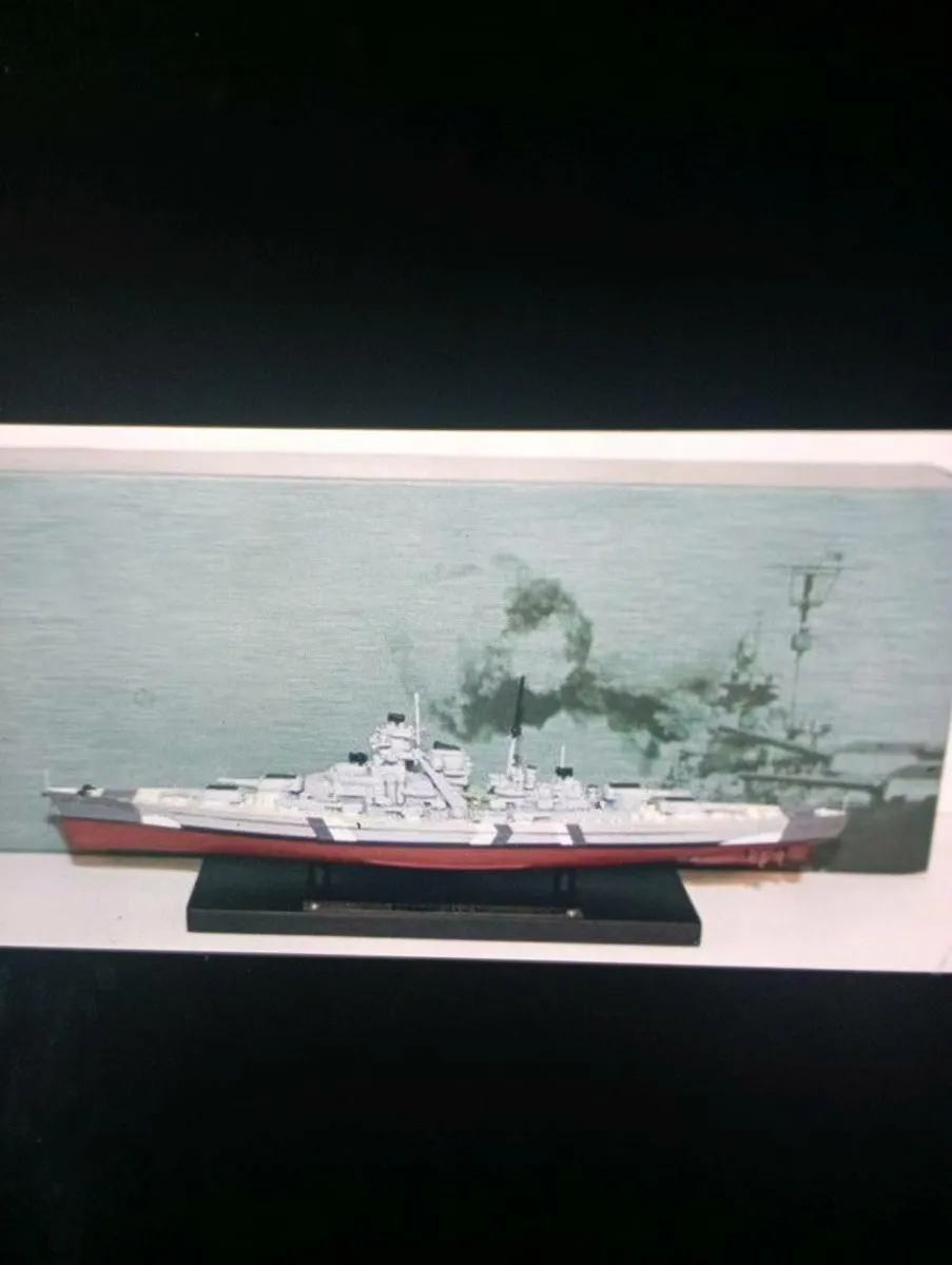 VINTAGE 1941 GERMAN WWII  BISMARCK  BATTLESHIP - Image 2