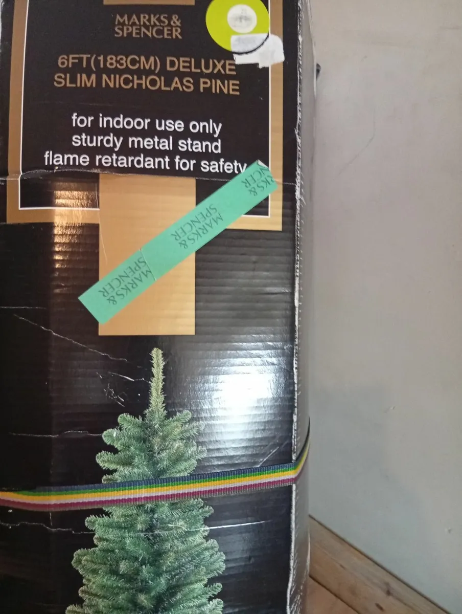 Deluxe 6ft Slim Nicolas Pine Christmas tree - Image 4