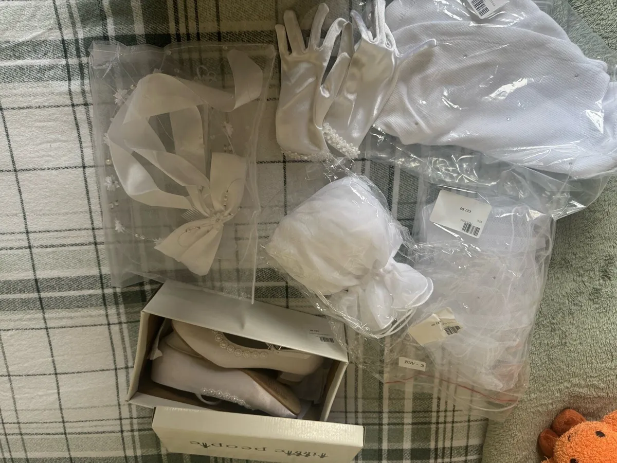 Holy Communion Accessories - Image 1