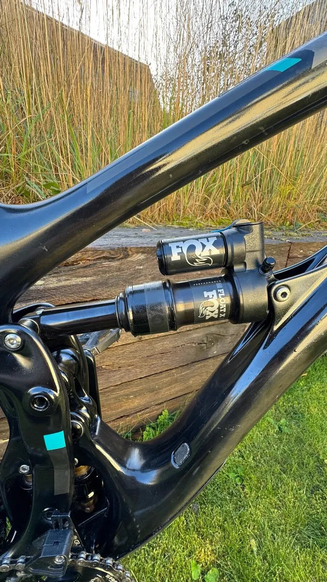 Mountain bike ,Yeti sb6 - Image 4