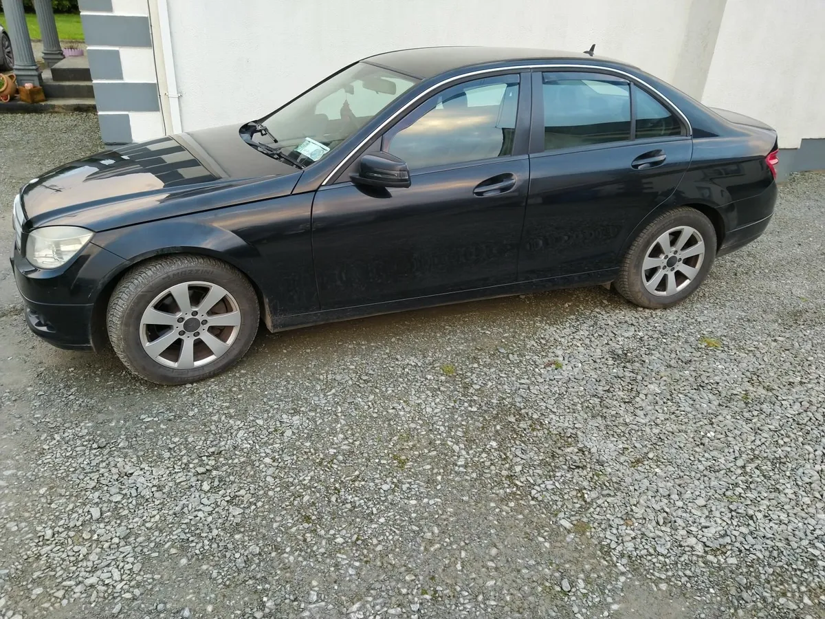 Mercedes-Benz C-Class 2009 - Image 1