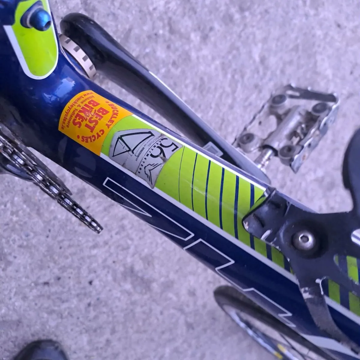 Road racer - Image 2