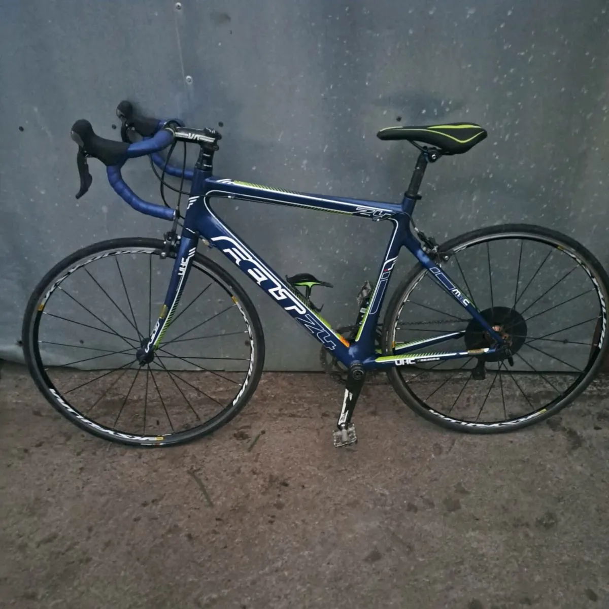 Road racer - Image 1