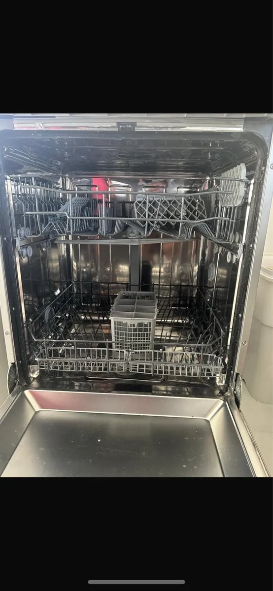 Dishwasher - Image 3