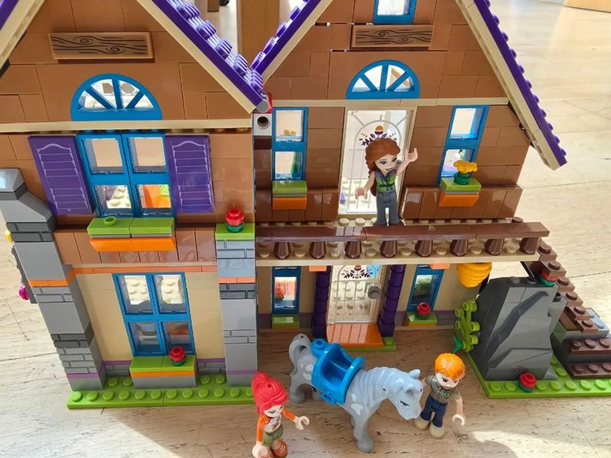 LEGO Friends 41369 Mia's House - Image 1