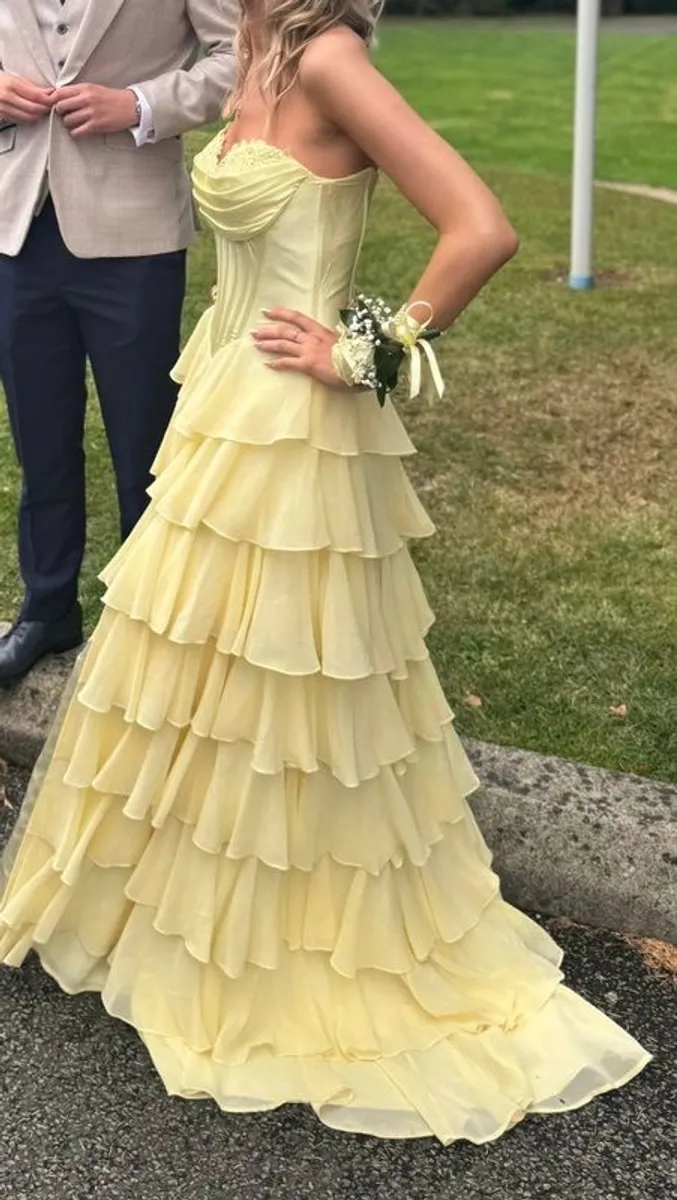 Debs dress - Image 3