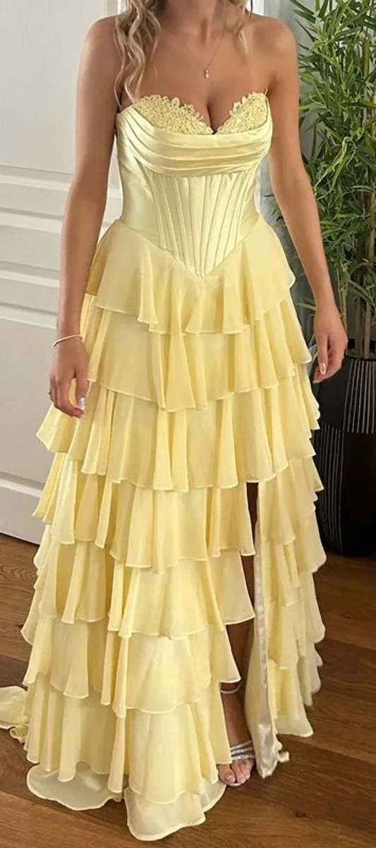 Debs dress - Image 4