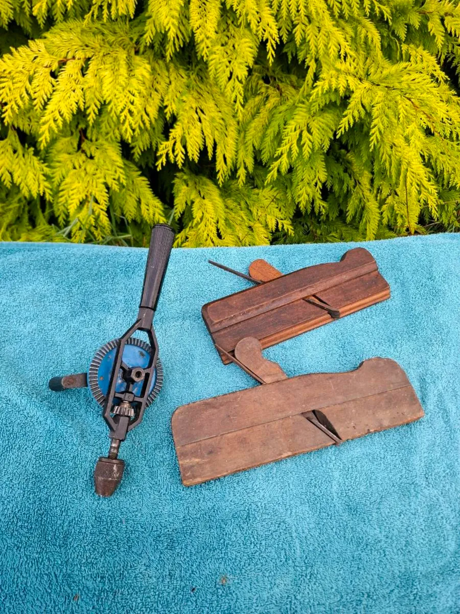 Lot of vintage tools possible to post - Image 1