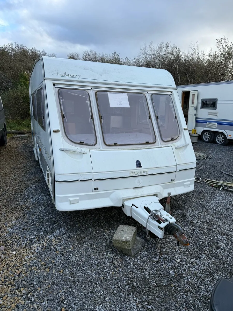 Swift touring caravan - Image 3