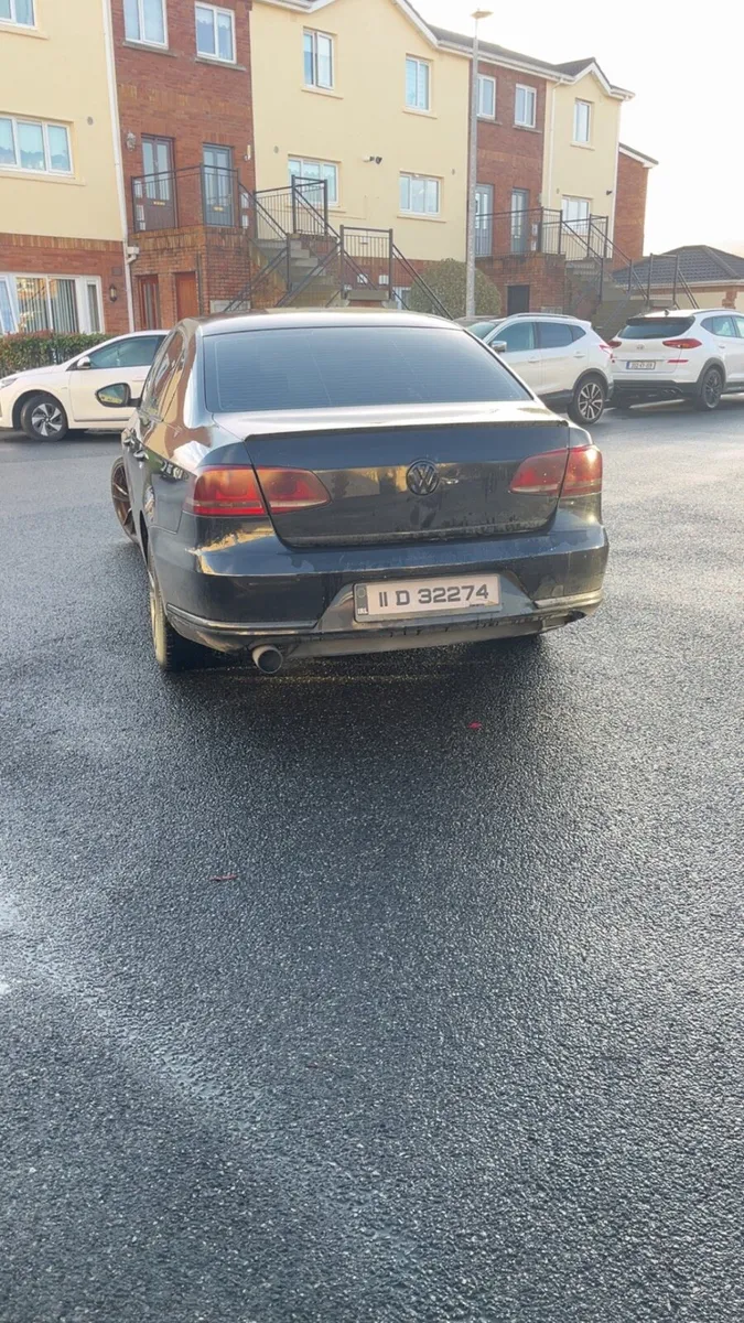 Volkswagen Passat 1.4 - Image 2