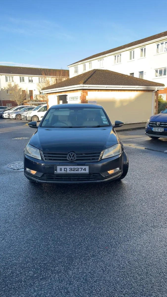 Volkswagen Passat 1.4 - Image 1