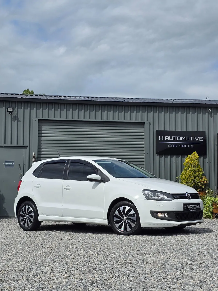 2016 VOLKSWAGEN POLO 1.0 BLUEMOTION ULTRA LOW KMS - Image 1