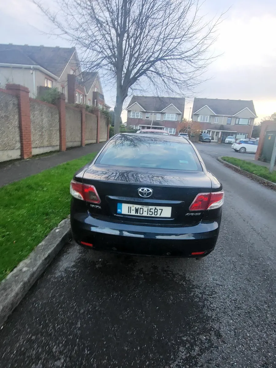 Toyota Avensis 2011 - Image 4