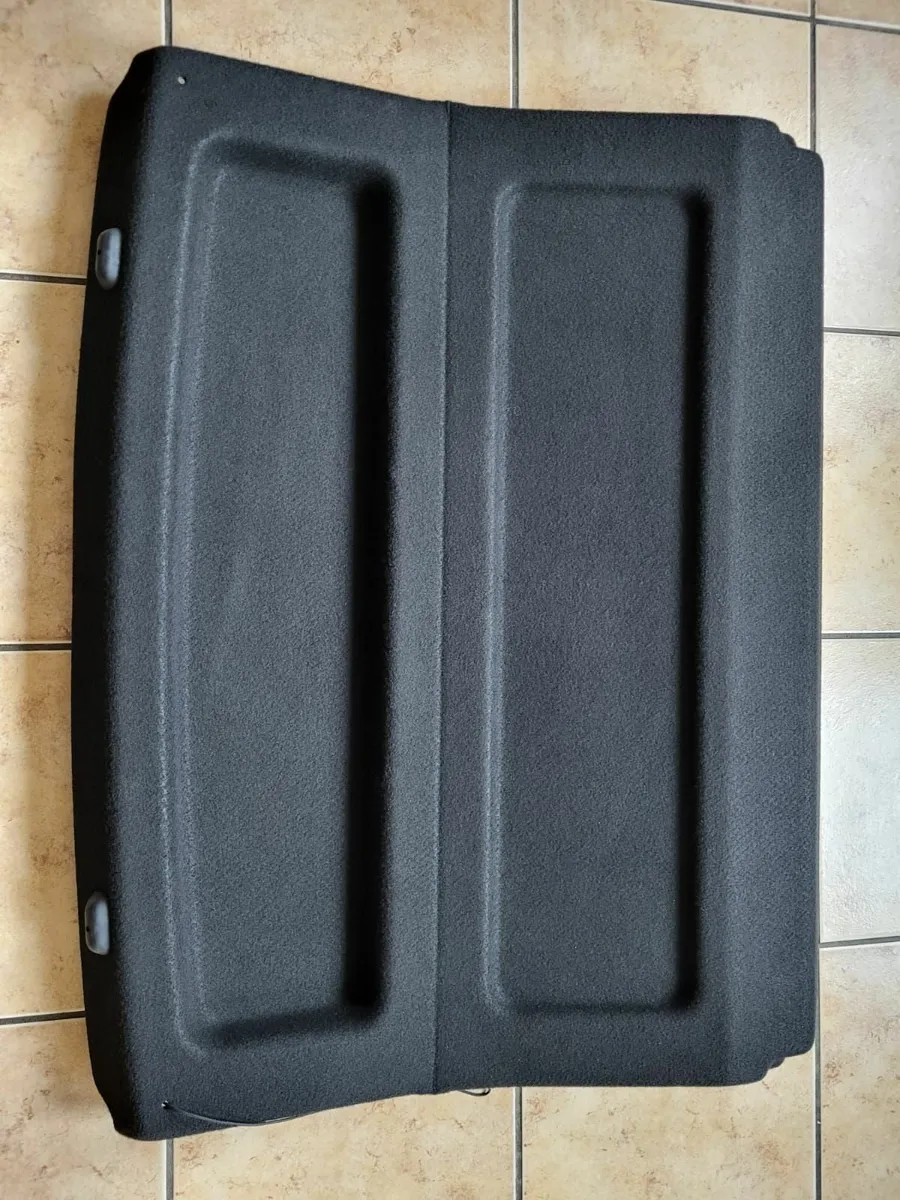 Ducia duster car mats and parcel shelf - Image 1