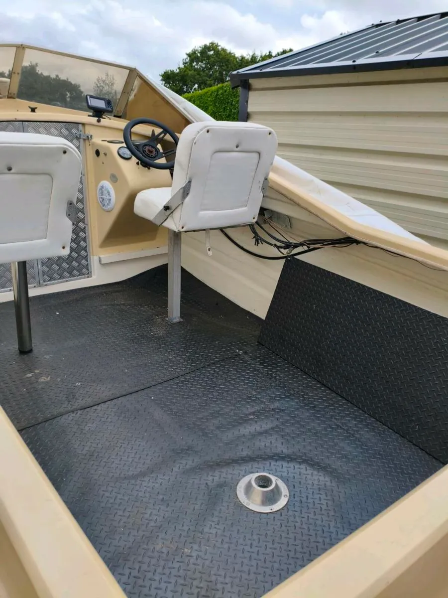 Shetland Sheltie 17ft & 50hp Honda - Image 3