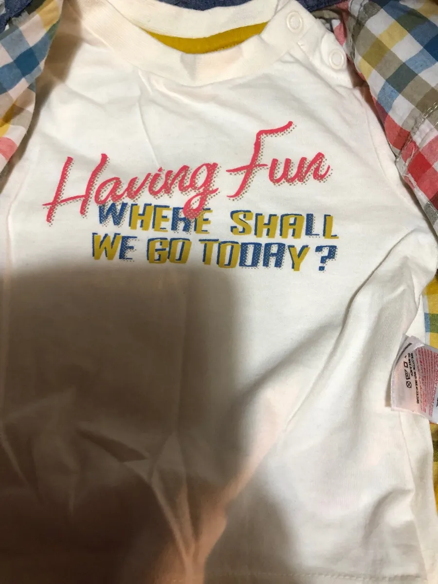 Boys BNWT two piece suit 3/6 mths €8 - Image 3