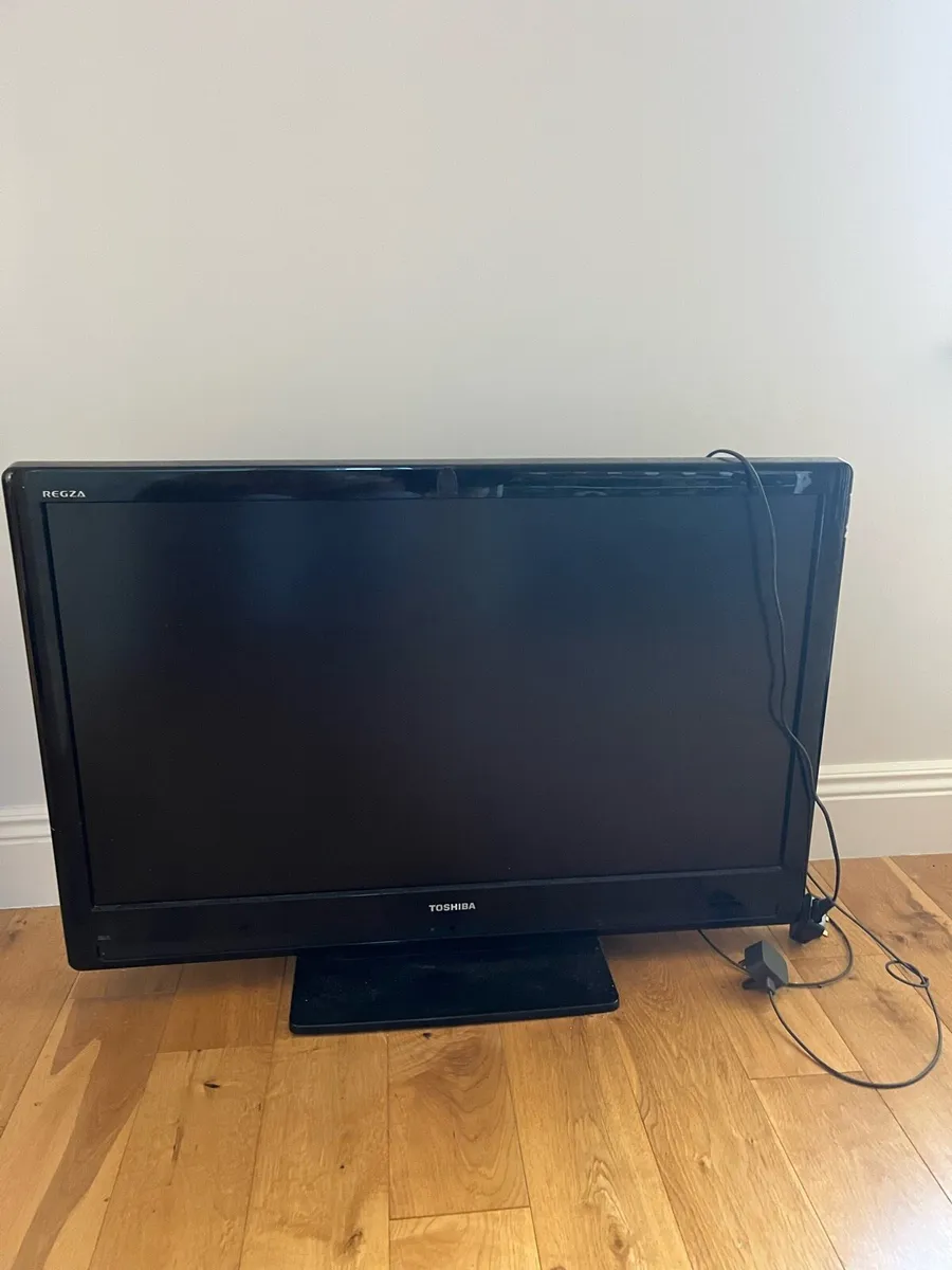 Panasonic TV - Image 2