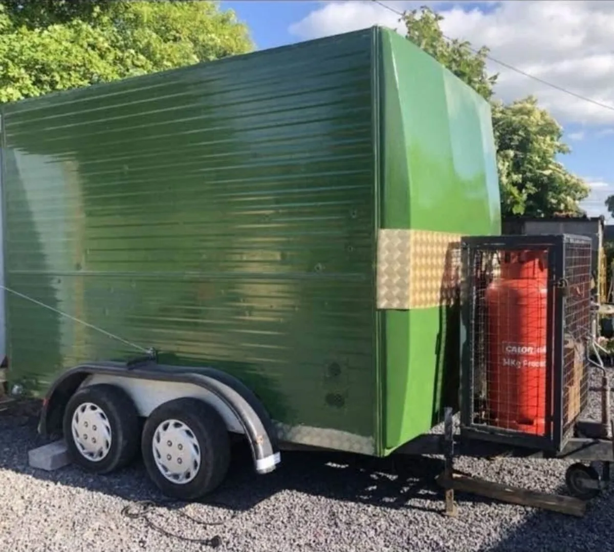 Professional catering trailer 12 x 6 - Image 2
