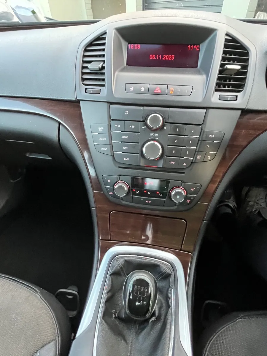 Opel Insignia 2010 - Image 2