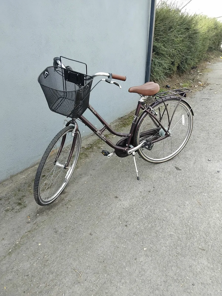 PENDLETON 28INCH ladies bike priced - Image 1