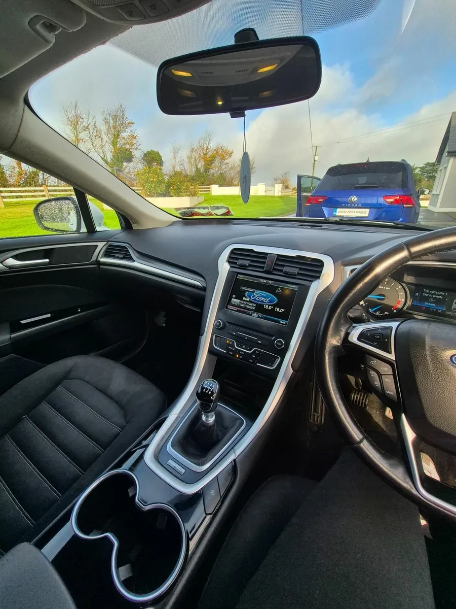 Ford Mondeo 2015 - Image 2