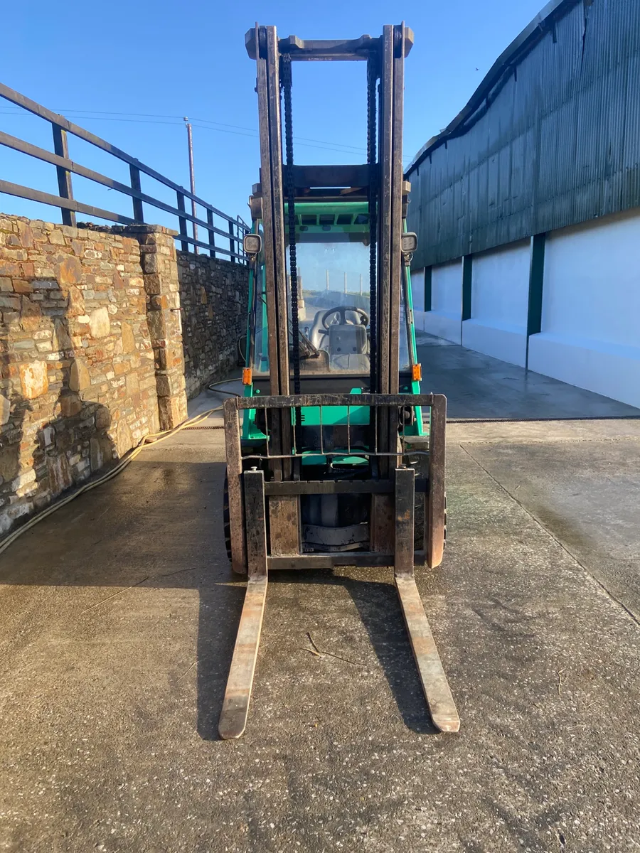 Mitsubishi Forklift - Image 3