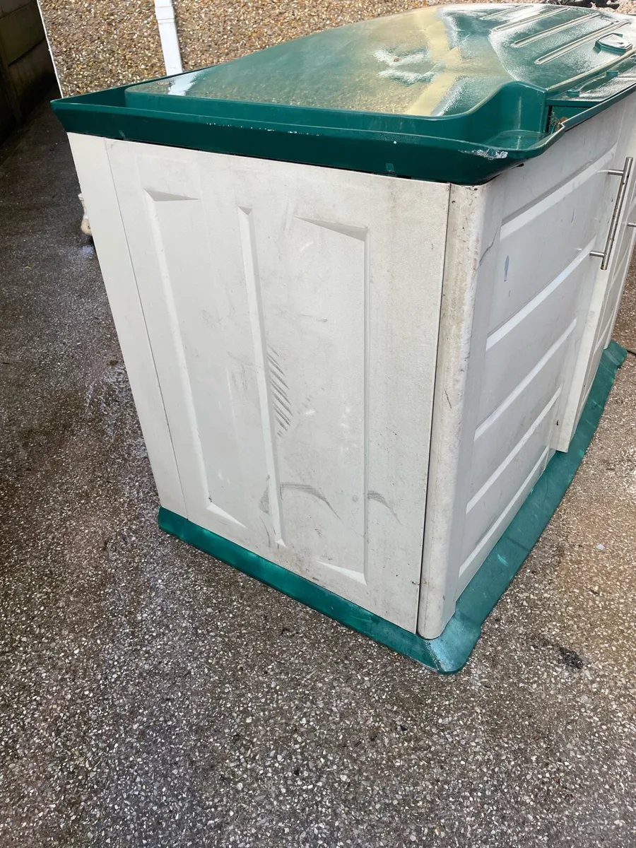 Storage 2 doors - Image 4