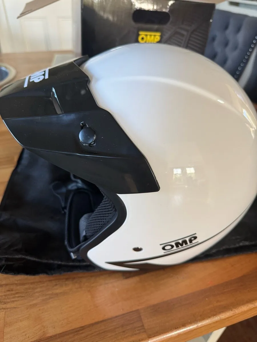 OMP racing helmet - Image 1