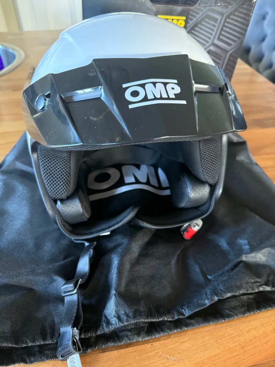 OMP racing helmet - Image 2