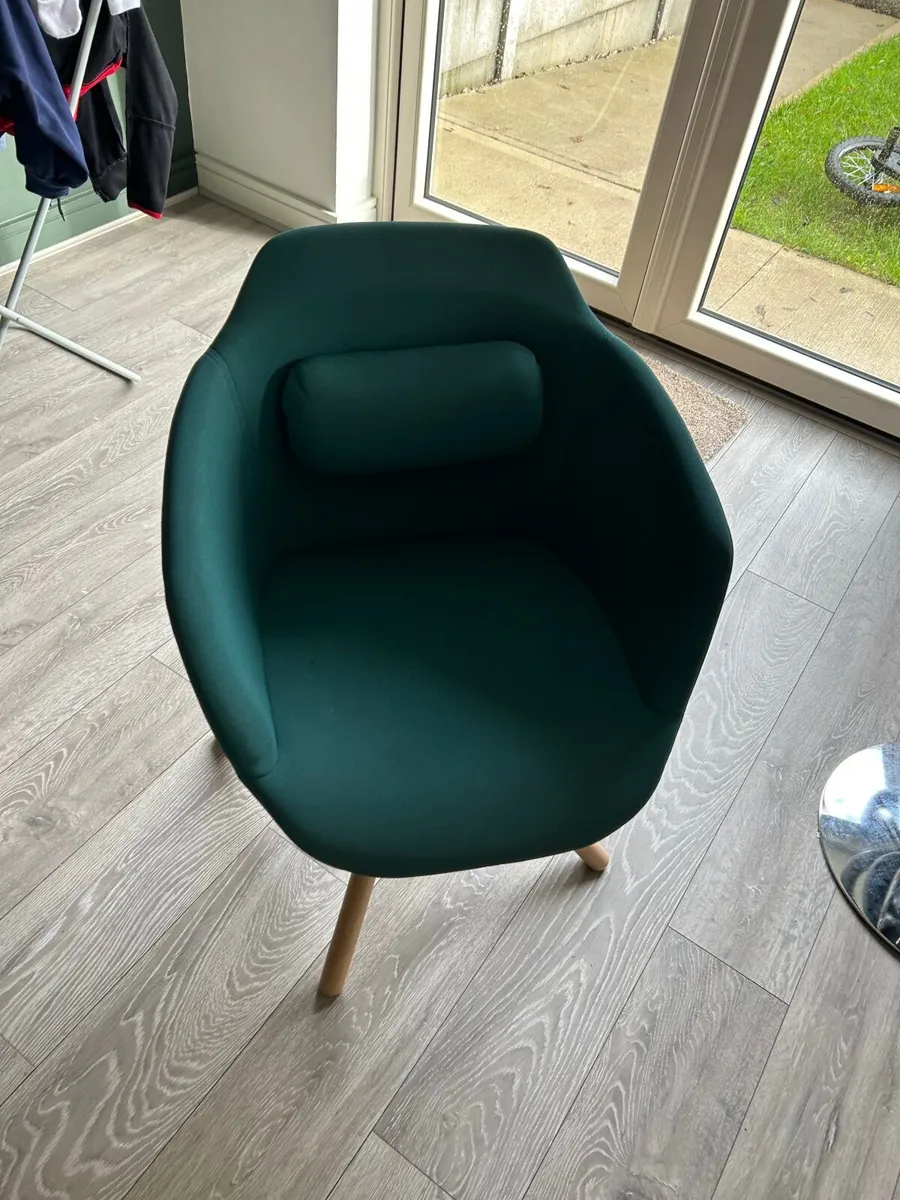 Swivel chair - Image 2