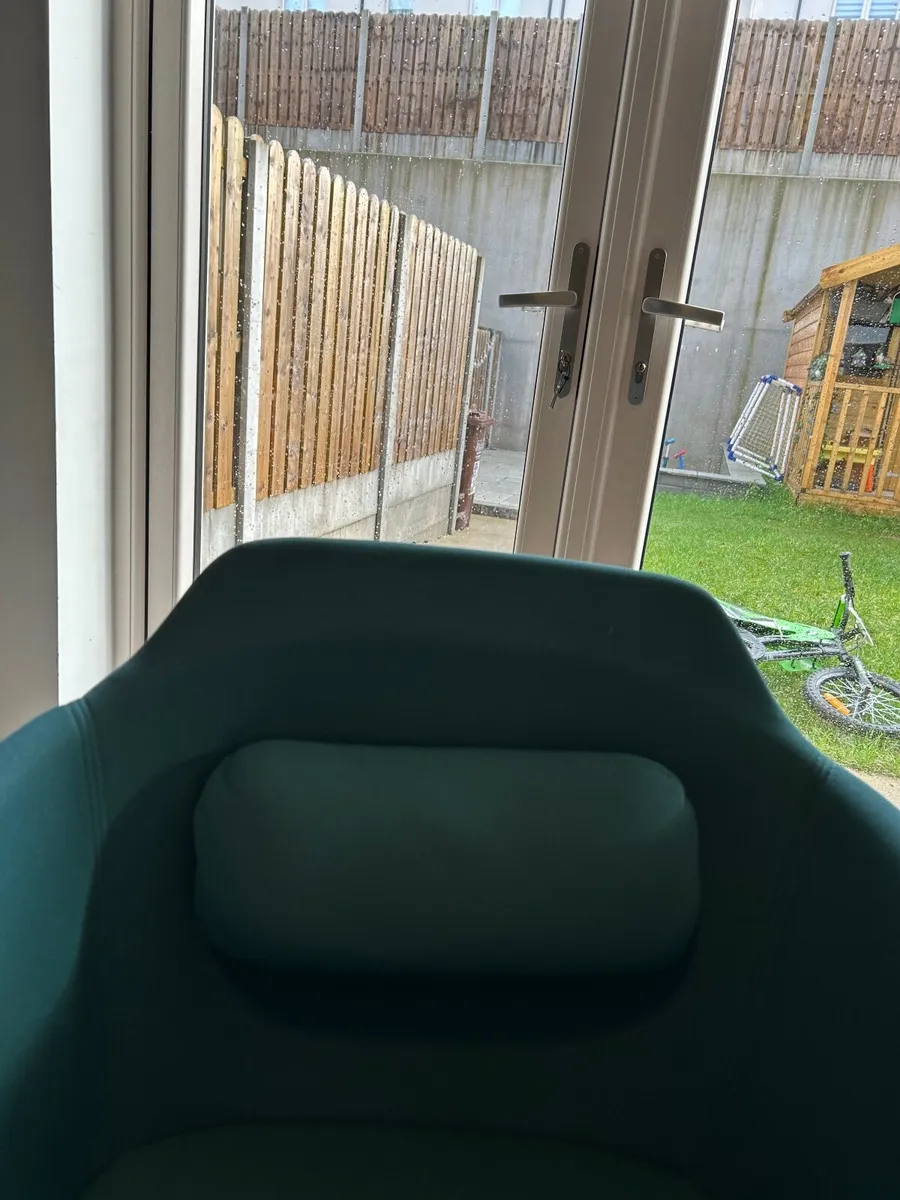 Swivel chair - Image 4