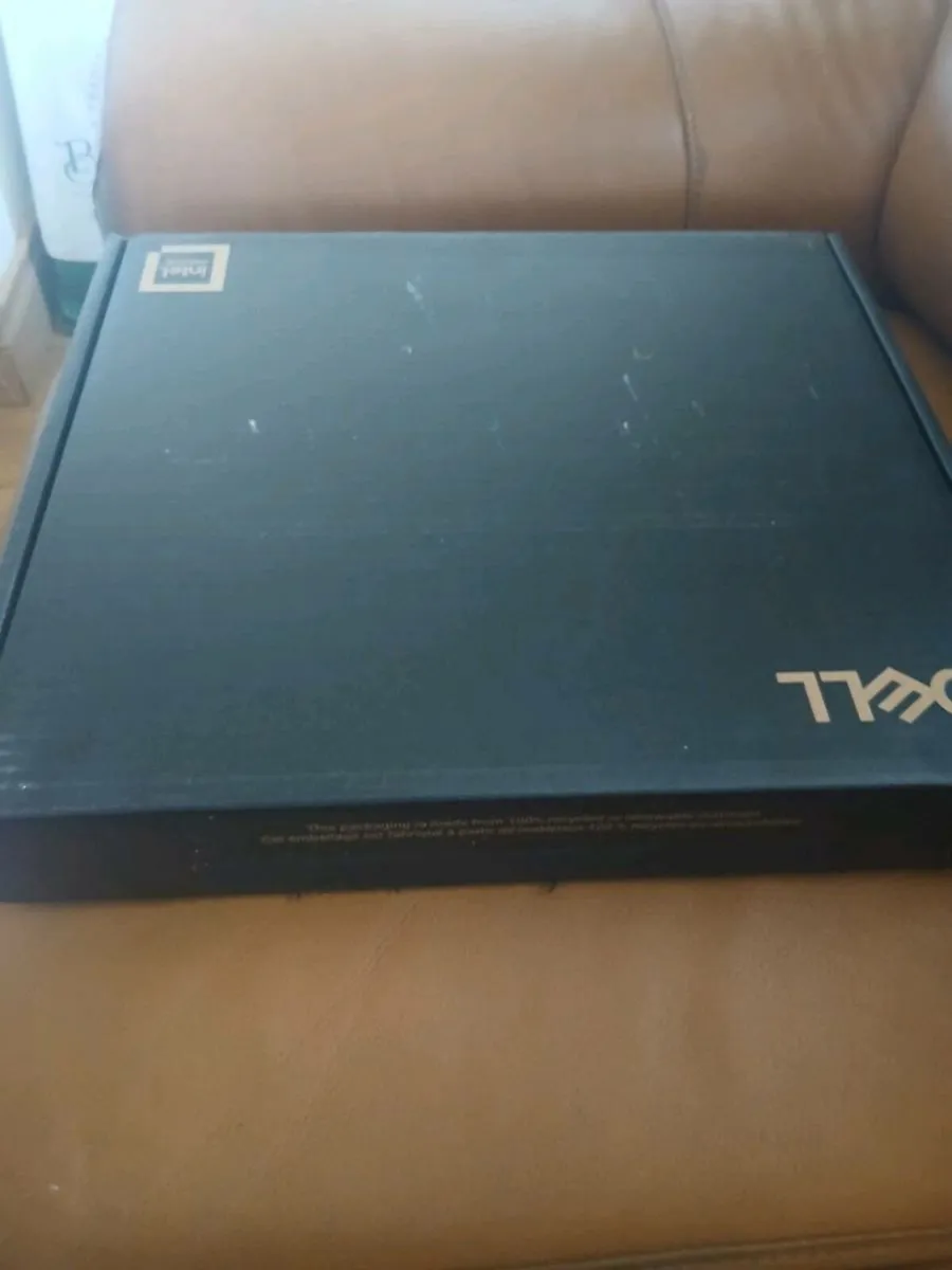 Dell pro 14 - Image 1