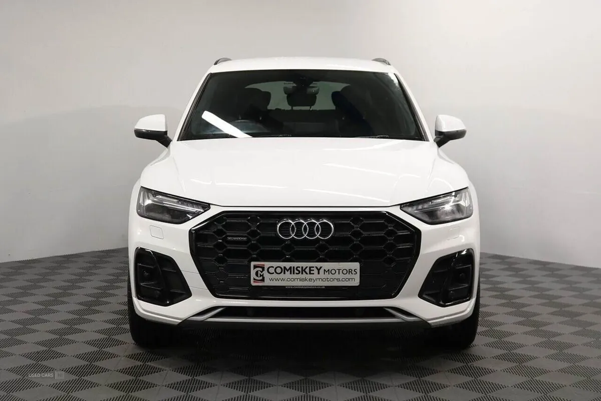 Audi Q5 TDI S Line - Image 2