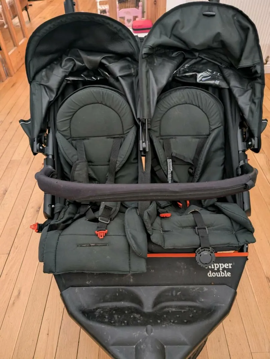 Out and about double buggy - Image 1
