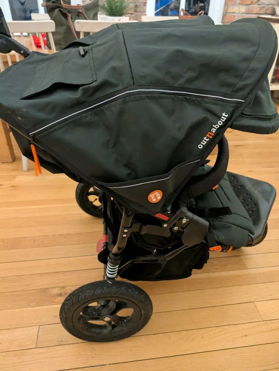 Out and about double buggy - Image 2