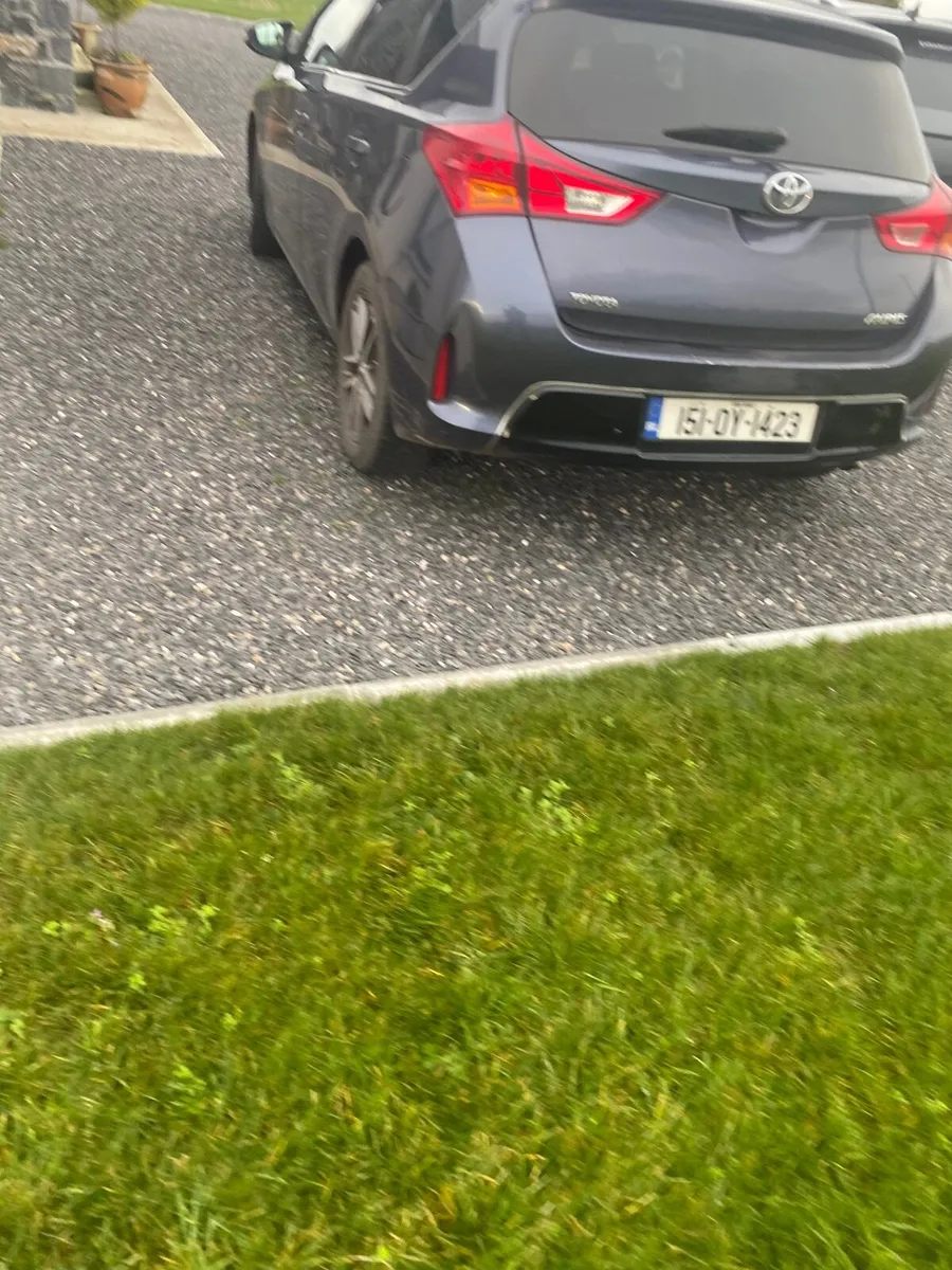 Toyota Auris 2015 - Image 4